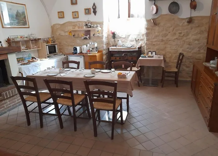 Alojamento de Acomodação e Pequeno-almoço L'arco Fiorito *