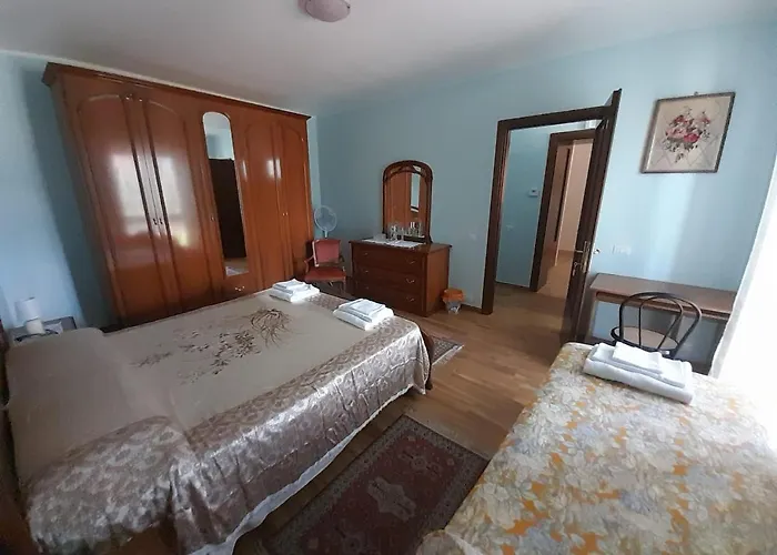 Alojamento de Acomodação e Pequeno-almoço L'arco Fiorito *